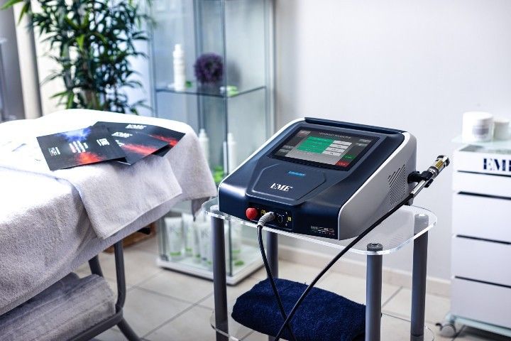 EME Hochleistungslasertherapiegerät »Crystal YAG« 