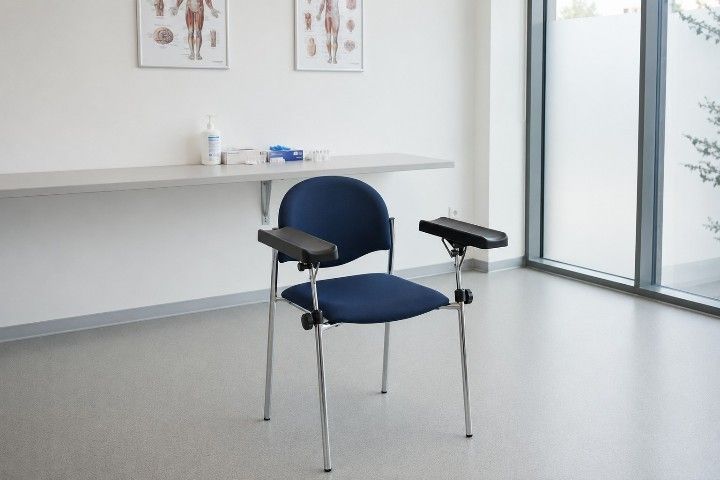 Blutabnahmestuhl mit schmaler Sitzbreite | Modell HAEMO-LINEA Vario Ecco