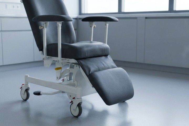 Patientenstuhl Lojer »6801« | hydraulisch höhenverstellbar, Liegeposition