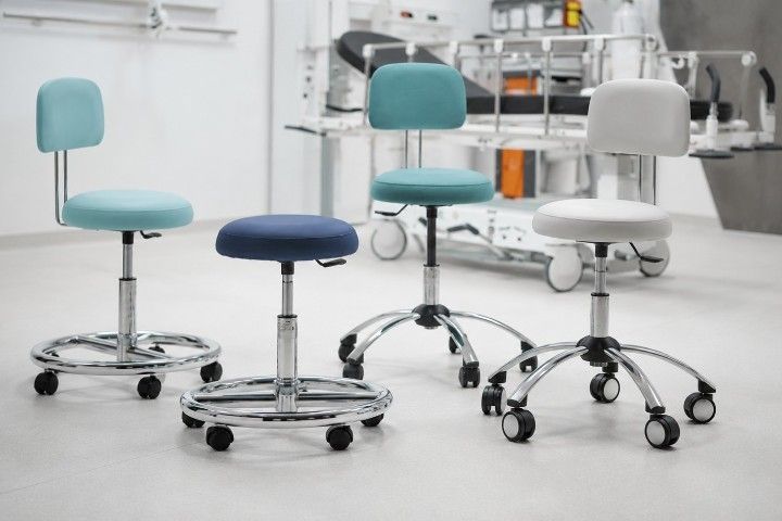 Novak M Therapiehocker mit Lehne