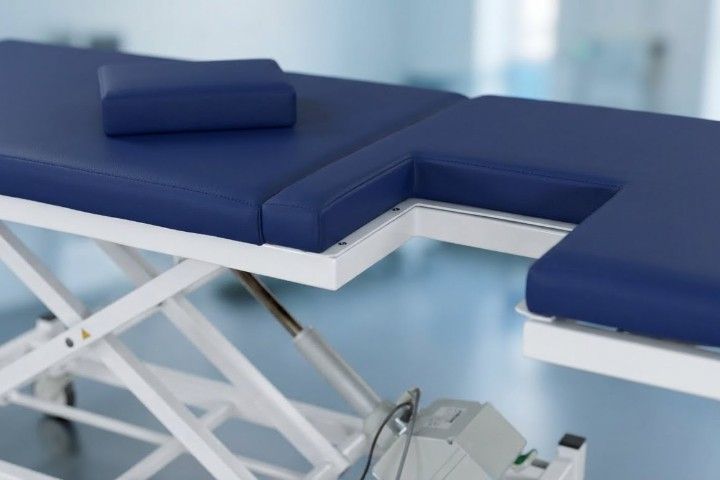 Echokardiographieliege elektrisch höhenverstellbar, langes Kopfteil | Serie 2000XL, Modell 2550/2551