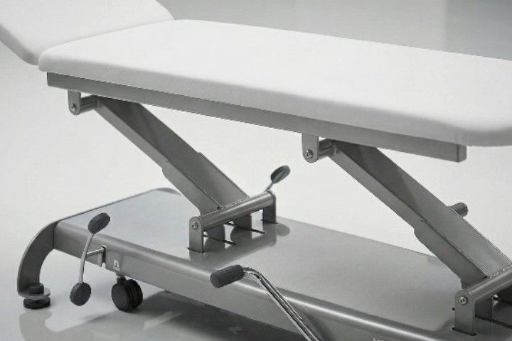 Novak M Untersuchungsliege »SXL« | hydraulische Höhenverstellung, langes Kopfteil, 65 cm Liegenbreite