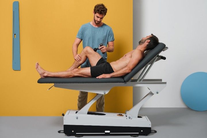 Behandlungsliege Naggura SWOP 2L PRO