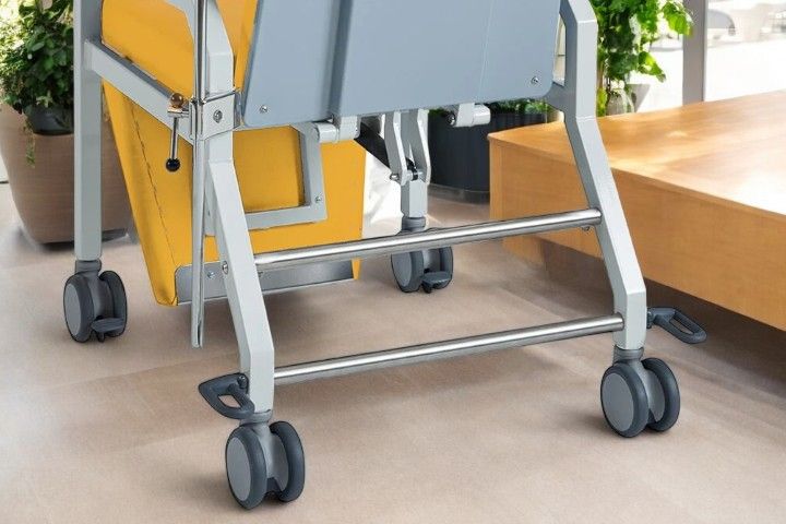 Blutentnahmestuhl, Infusionsstuhl, Apherese Stuhl HAEMO-FLEXA Cuneo Mobil ZF