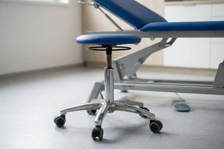 Ecopostural Bobathliege »250« /2-tlg. + Gratis Rollhocker