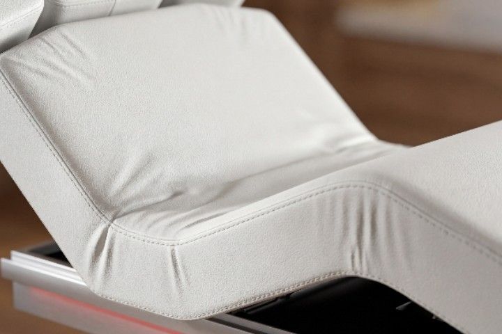 Wellnessliege und Kosmetikliege »Pacific SPA« 