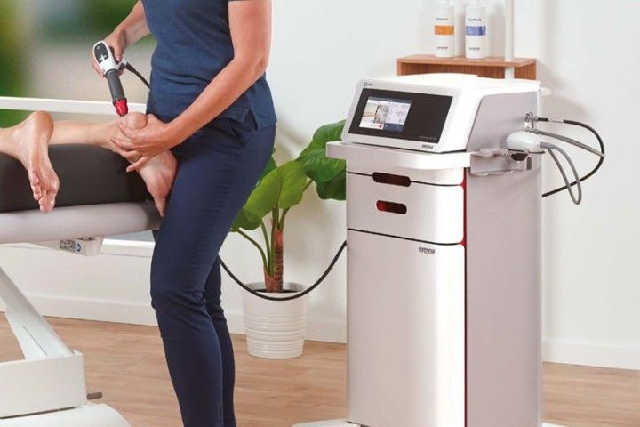 Gymna »Shock Master 500« Stoßwellentherapiegerät | mit Gerätewagen und viel Zubehör