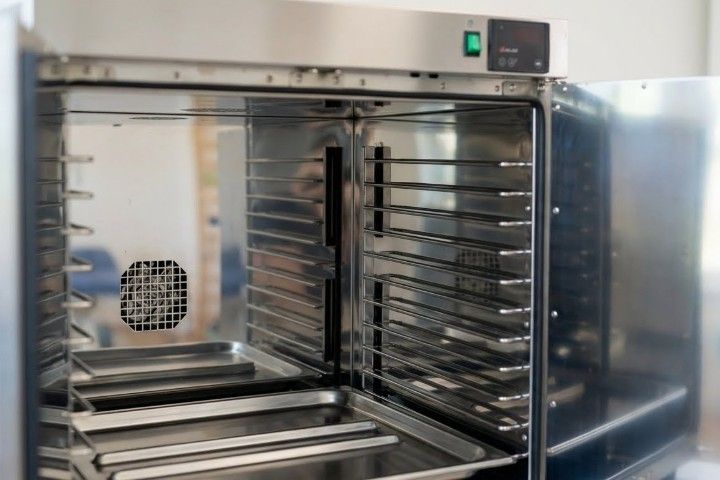 Heuser Wärmeschrank »HWS 12-7050« für Fango-Paraffin | inklusive 10 Aluminiumbleche