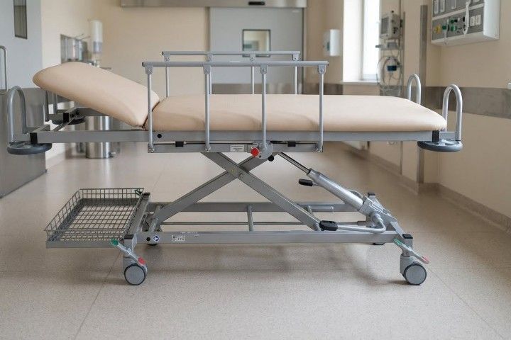 Höhenverstellbare Transportliege »Corex H« für Krisenzentren