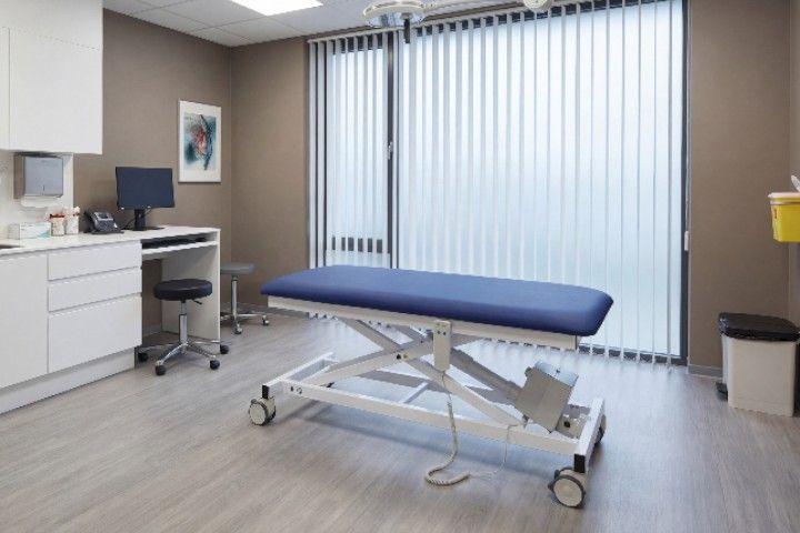 Kurzliege, Kinder-Untersuchungsliege Modell 2100/2105/2110