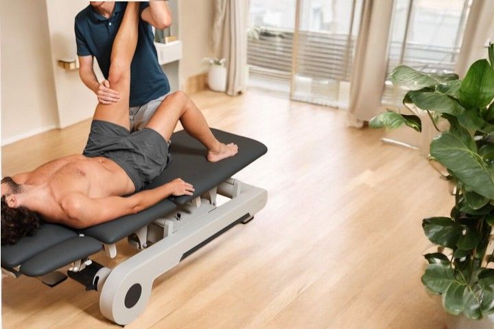 Elektrische Therapieliege Naggura N'RUN 5