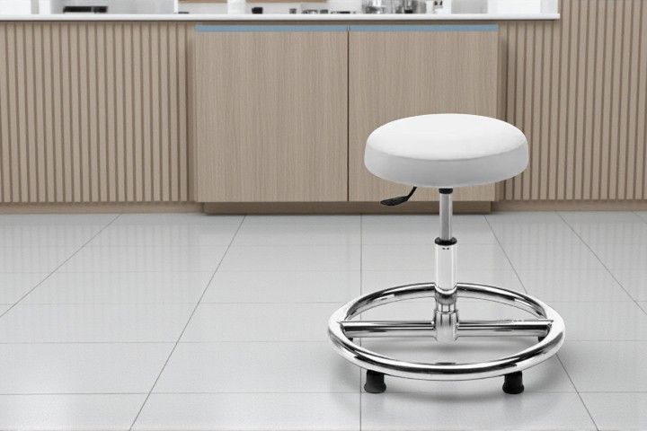 Novak M Therapiehocker mit Lehne