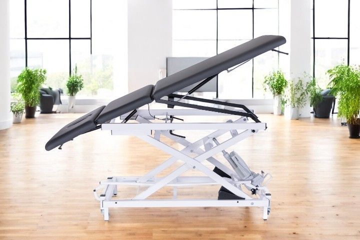 Therapieliege Select Top C, Behandlungsliege mit ergonomischer Sitzposition