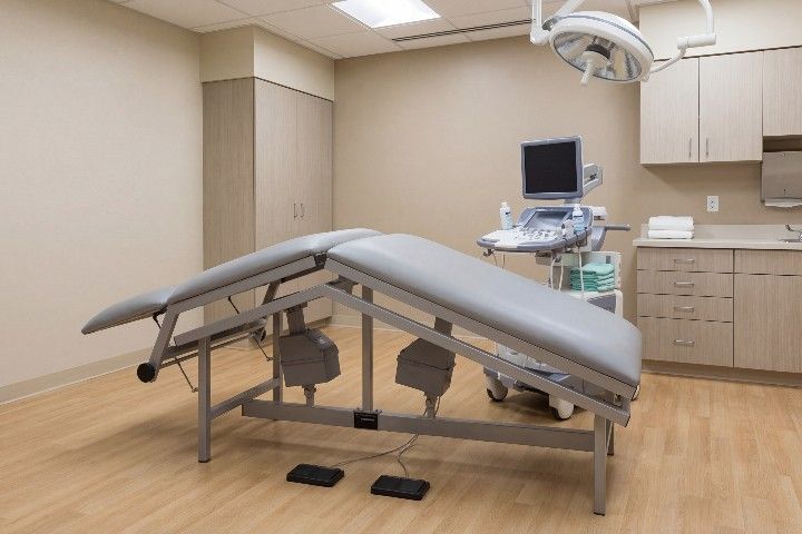 Sonografie Untersuchungsliege, voll elektrische Verstellung