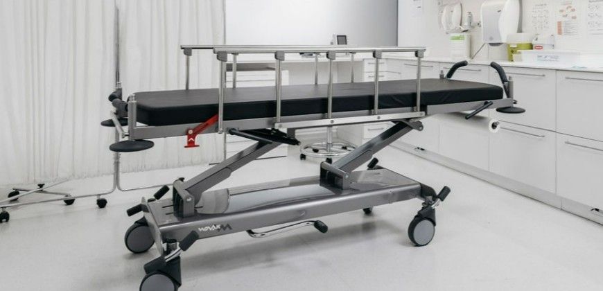 Novak M Patienten Transportliege, Stretcher »SL« | 2-tlg., hydraulische Höhenverstellung, Seitengitter