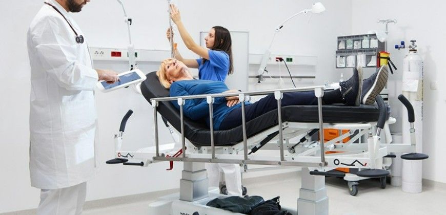 Novak M Patienten Transportliege, Stretcher »X2« | 4-tlg., hydraulische Höhenverstellung, Seitengitter