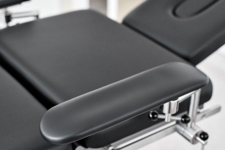 Novak M Tagesklinik-Operationsliege »S« | Rundumschaltung, 6-tlg. Liegefläche, antistatische Polsterung