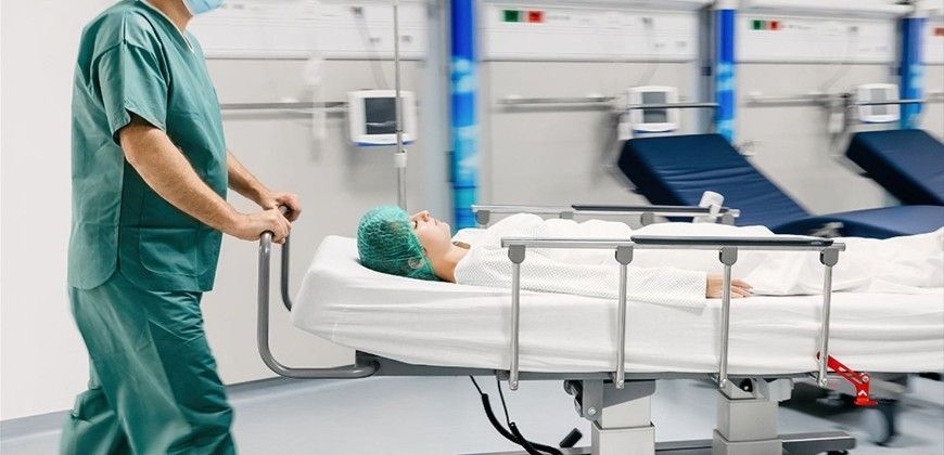 Novak M Tagesklinikstuhl »ZeroG« | elektrische Höhenverstellung, Seitengitter, 5. Rad