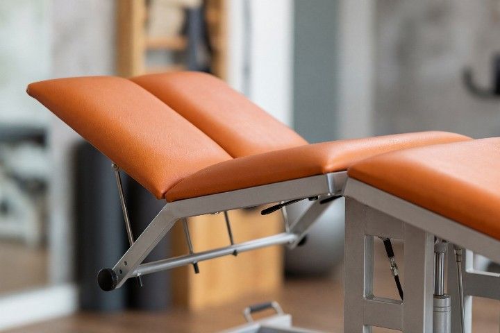 Chiropraktik Behandlungsliege »THERA Amazona«