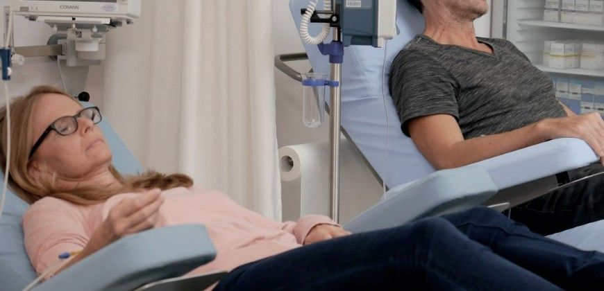 Novak M Therapiestuhl »ZeroG exclusive« | für Dialyse, Infusionen und Chemotherapie 