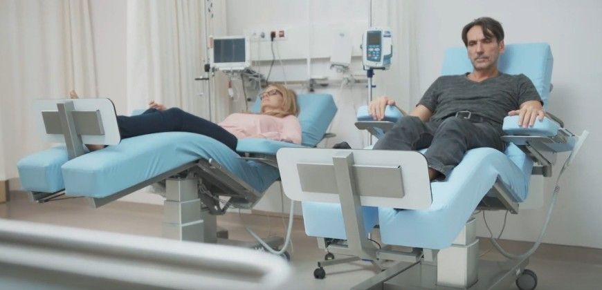 Novak M Therapiestuhl »ZeroG exclusive« | für Dialyse, Infusionen und Chemotherapie 