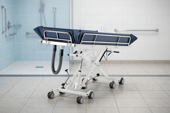 Duschwagen XL höhenverstellbar, mit gepolsterter Wanne