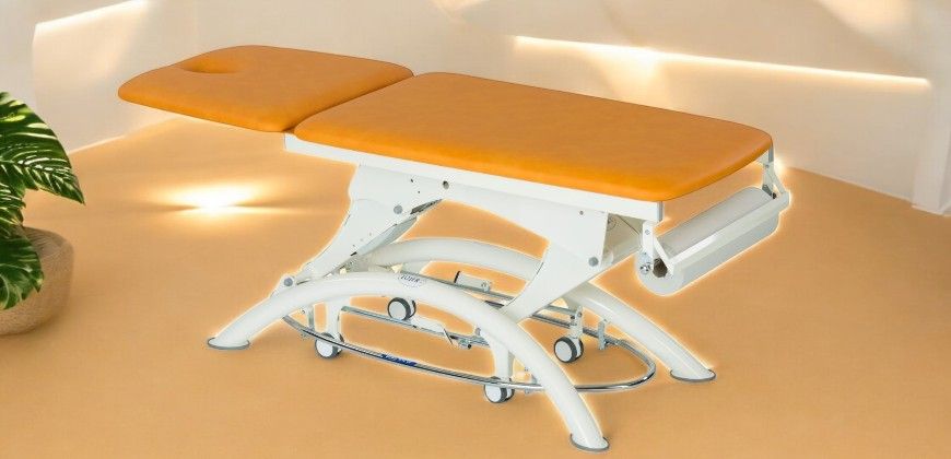 Untersuchungsliege Lojer »Capre F2« | elektrische Höhenverstellung