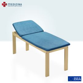 Abb. zeigt die Untersuchungsliege »Ranim Basic L« mit 2-tlg. Liegefläche und positiv verstellbarem Kopfteil. Ausgestattet mit einem Holzgestell und 80 cm Breite.