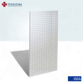 Abb. zeigt den modularen Therapiespiegel mit Raster mit den Maßen 100 x 170 cm. Ausgestattet mit einer bruchsicheren Spiegelkonstruktion auf Sicherheitsfolie, Styroporschicht und MDF-Rückwand.