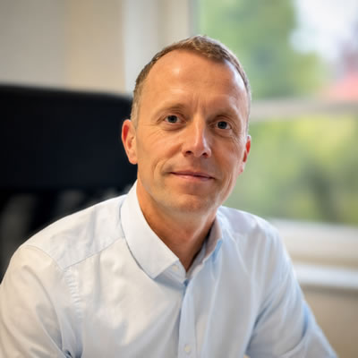 Bernhard Brake, Gründer und Berater bei Medizina